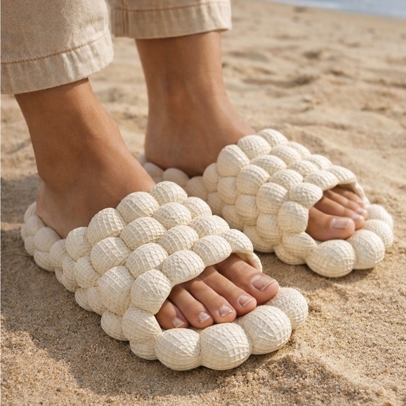 Bronax bubble Shoes - Cream Bubble Slide Sandals